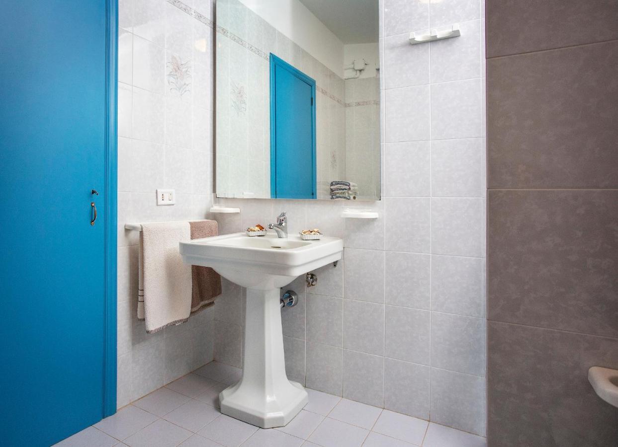 Villa Eva Crispiano Ngoại thất bức ảnh